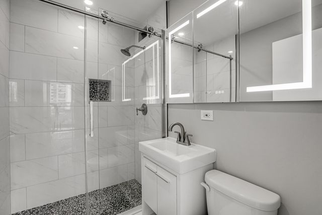 3950 N Lake Shore Drive 1516, Chicago, IL 60613