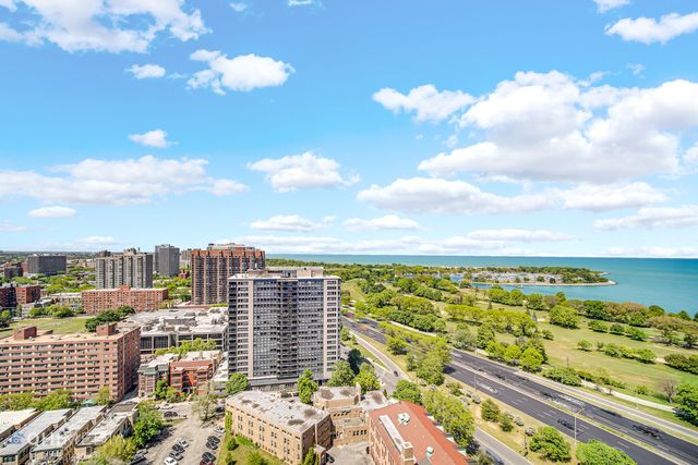 3950 N Lake Shore Drive 1516, Chicago, IL 60613