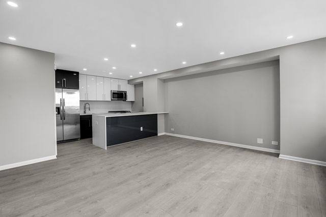 3950 N Lake Shore Drive 1516, Chicago, IL 60613