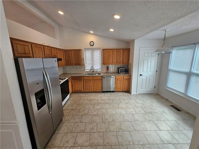 15672 S Blackfoot Street, Olathe, KS 66062