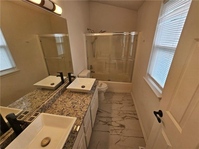 15672 S Blackfoot Street, Olathe, KS 66062