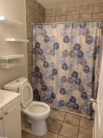 21441 Atlantic Avenue Common, Warren, MI 48091