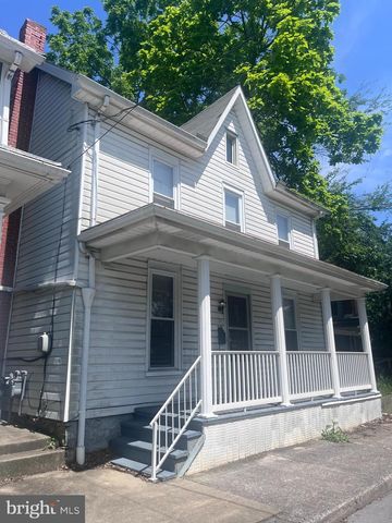 343 E ORANGE ST., Shippensburg, PA 17257