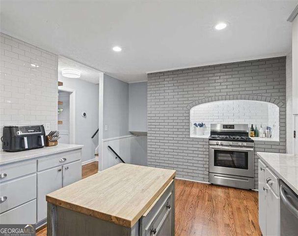 2477 Midvale Court, Tucker, GA 30084