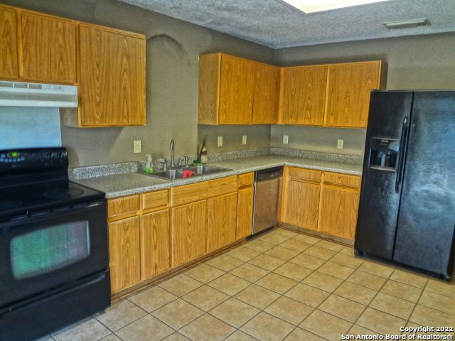 9415 Silverfeather, San Antonio, TX 78254