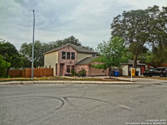 9415 Silverfeather, San Antonio, TX 78254