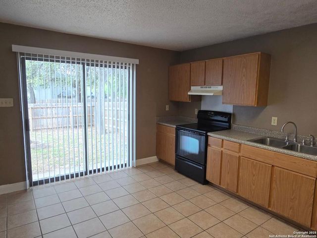 9415 Silverfeather, San Antonio, TX 78254