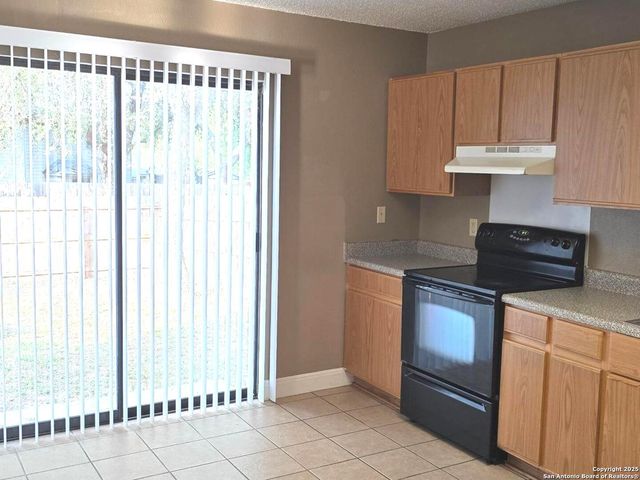 9415 Silverfeather, San Antonio, TX 78254