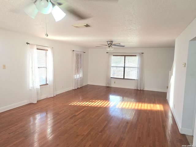 9415 Silverfeather, San Antonio, TX 78254