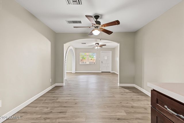 602 W CHIPMAN Road, Phoenix, AZ 85041