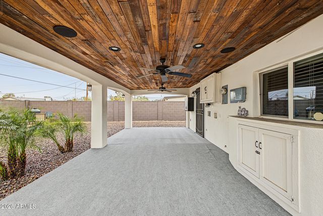602 W CHIPMAN Road, Phoenix, AZ 85041