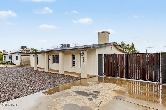 602 W CHIPMAN Road, Phoenix, AZ 85041