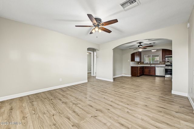 602 W CHIPMAN Road, Phoenix, AZ 85041