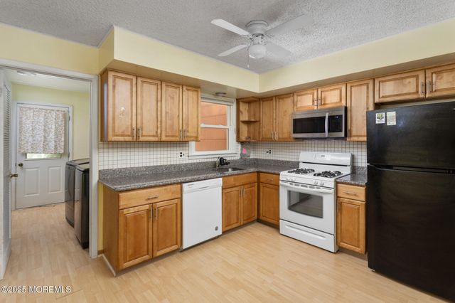 107 West Avenue, Egg Harbor Twp, NJ 08234