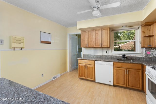 107 West Avenue, Egg Harbor Twp, NJ 08234