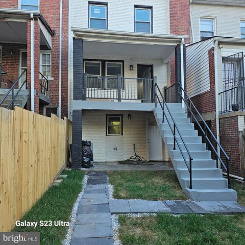 128 53RD ST SE, Washington, DC 20019