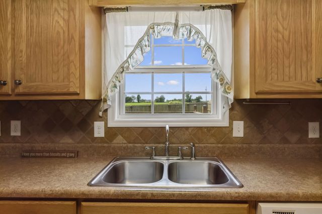253 Old Baptist Rd, Ardmore, TN 38449