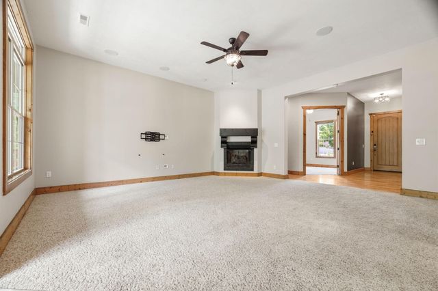 5620 S Winsor Drive, Battlefield, MO 65619