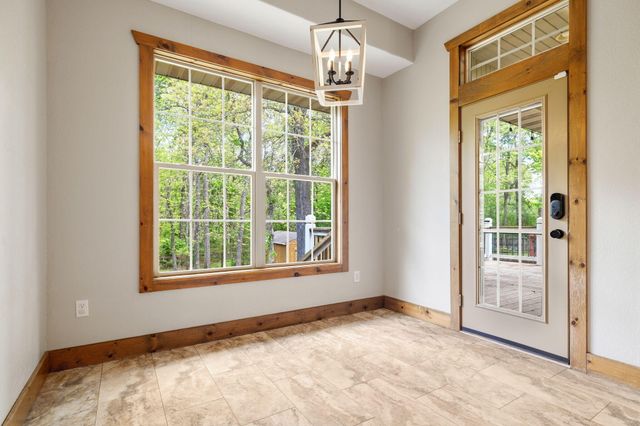5620 S Winsor Drive, Battlefield, MO 65619