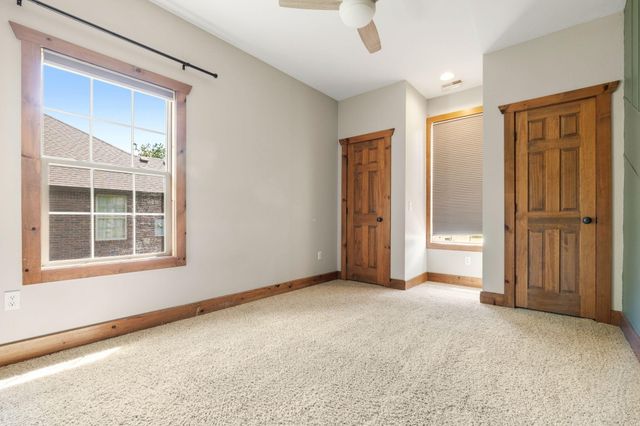 5620 S Winsor Drive, Battlefield, MO 65619