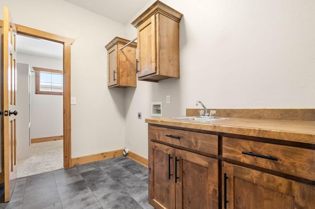 5620 S Winsor Drive, Battlefield, MO 65619