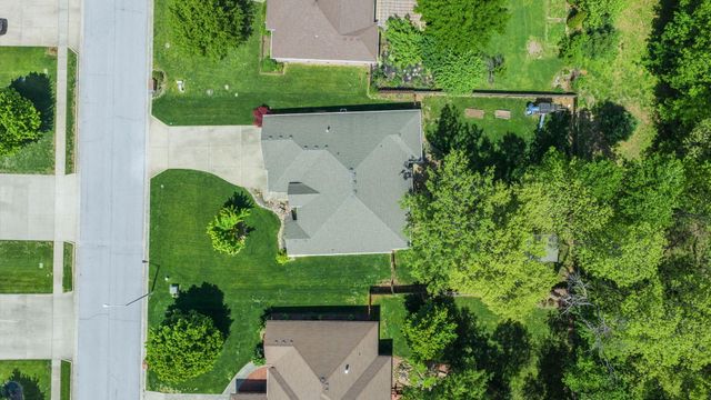 5620 S Winsor Drive, Battlefield, MO 65619