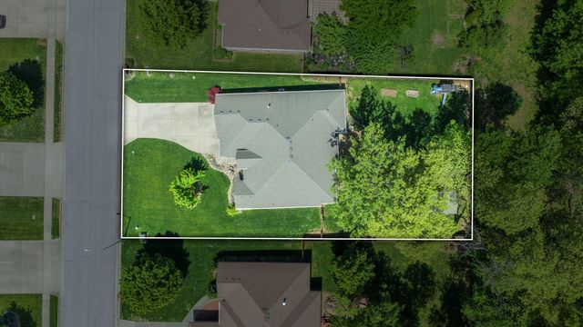 5620 S Winsor Drive, Battlefield, MO 65619