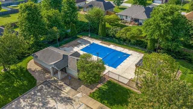5620 S Winsor Drive, Battlefield, MO 65619