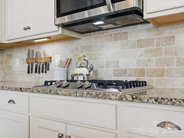 1037 Brunswick Way, Waxhaw, NC 28173