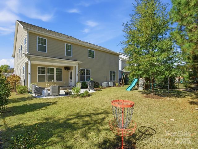 1037 Brunswick Way, Waxhaw, NC 28173