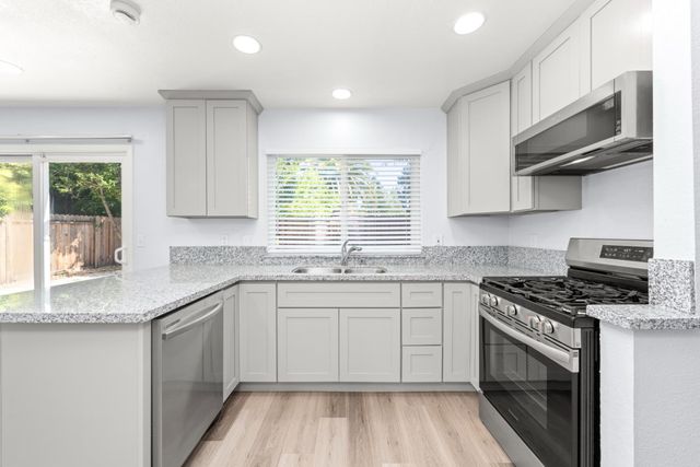 1092 Millet Way, Sacramento, CA 95834