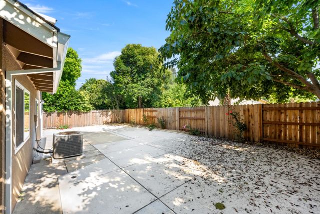 1092 Millet Way, Sacramento, CA 95834