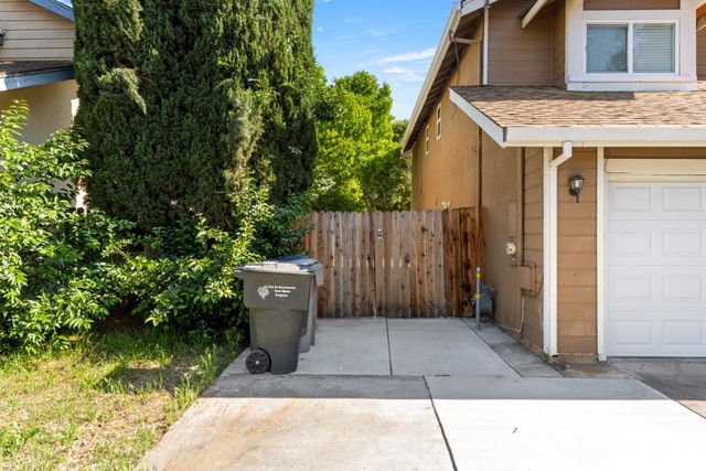 1092 Millet Way, Sacramento, CA 95834