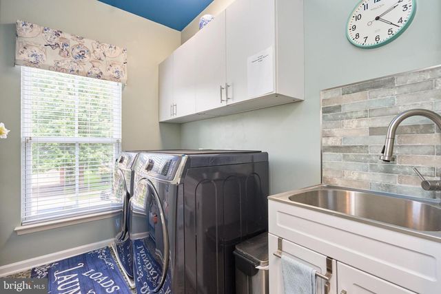 42719 EXPLORER DR, Brambleton, VA 20148