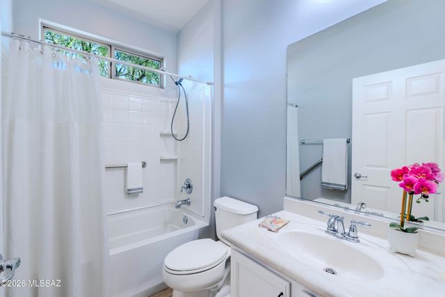 10134 S Azure Surrey Drive, Vail, AZ 85641