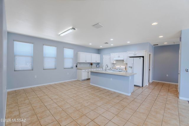 10134 S Azure Surrey Drive, Vail, AZ 85641