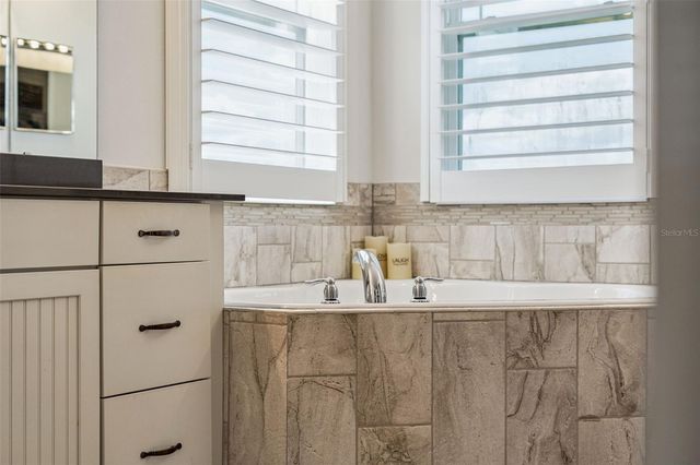 15196 LAKE CLAIRE OVERLOOK DRIVE, Winter Garden, FL 34787