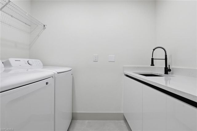 1105 Artic ST E, Lehigh Acres, FL 33974