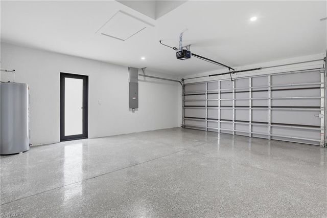 1105 Artic ST E, Lehigh Acres, FL 33974