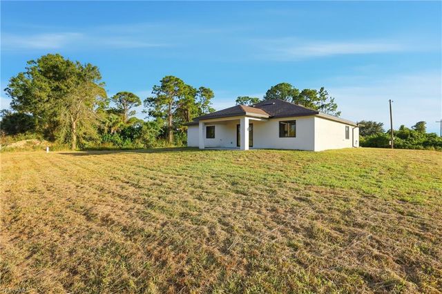 1105 Artic ST E, Lehigh Acres, FL 33974