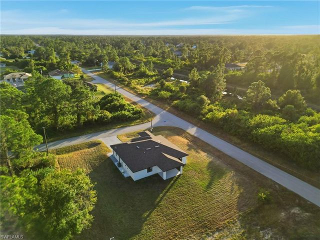 1105 Artic ST E, Lehigh Acres, FL 33974