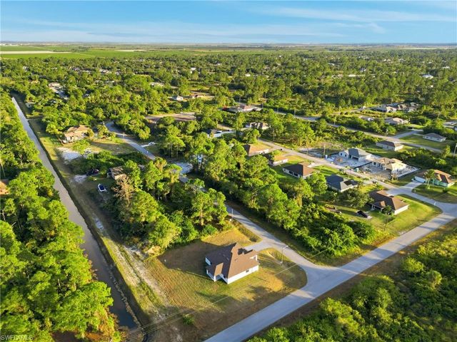 1105 Artic ST E, Lehigh Acres, FL 33974