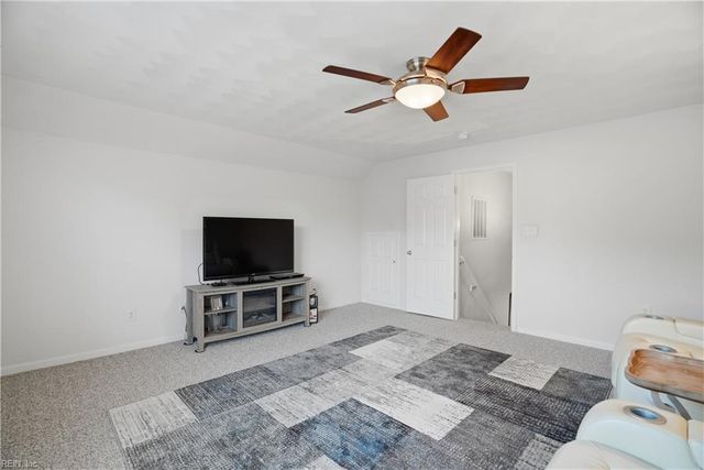 10419 Sylvia CIR, Windsor, VA 23487