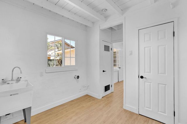 115 W Buckingham, Fresno, CA 93705