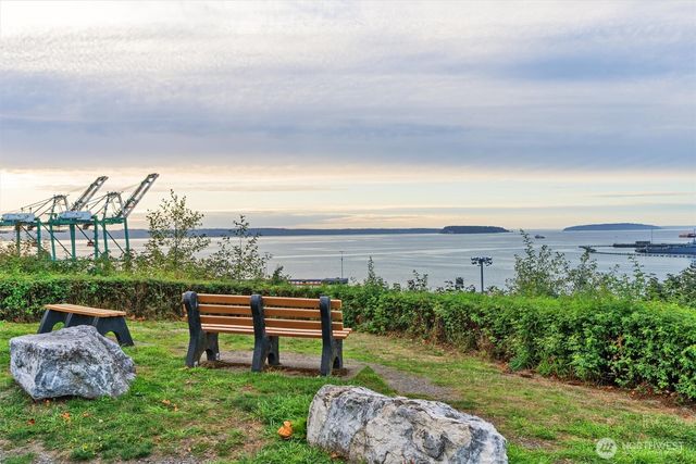 3323 Federal Avenue, Everett, WA 98201