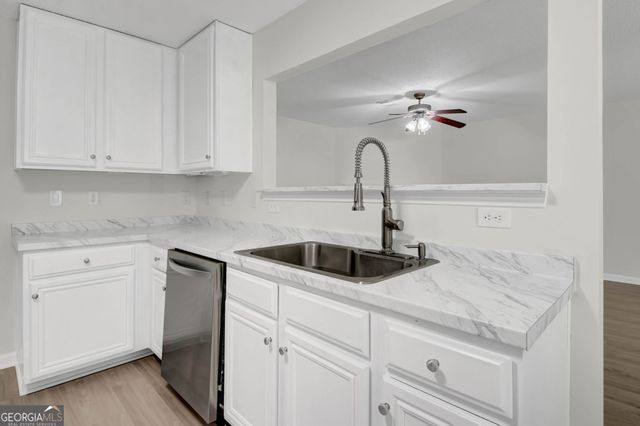4327 Defoors Farm Trail, Powder Springs, GA 30127