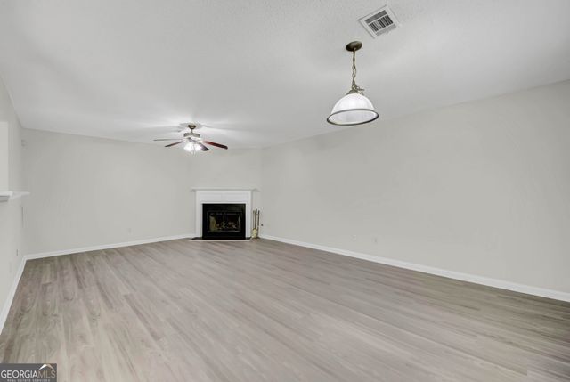 4327 Defoors Farm Trail, Powder Springs, GA 30127
