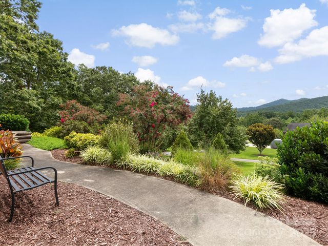206 Bridle Path, Candler, NC 28715