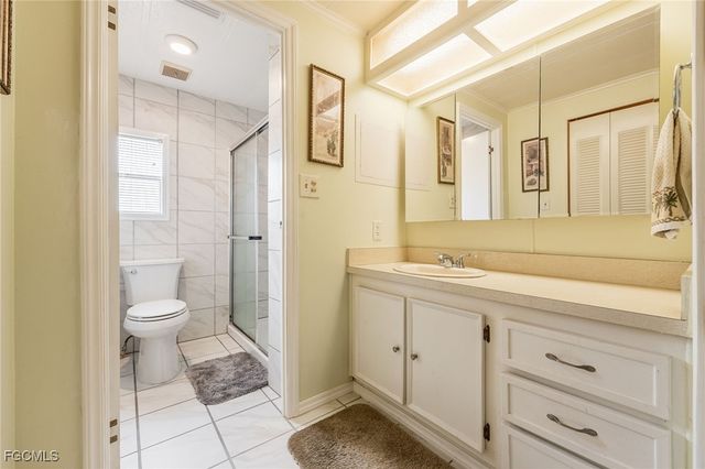 487 Jacklin LN, North Fort Myers, FL 33903