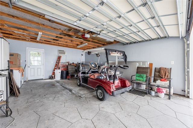 487 Jacklin LN, North Fort Myers, FL 33903